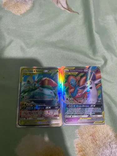 Cartas Pokémon Celebi e Venusaur e Espeon e Deoxys GX Tag Team