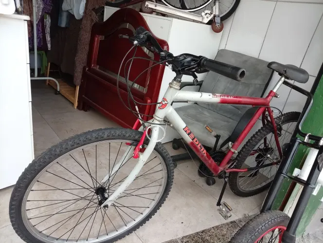 Bike aro 26 passeio 18 velocidades, troco aro 16 ou 20 menor valor.