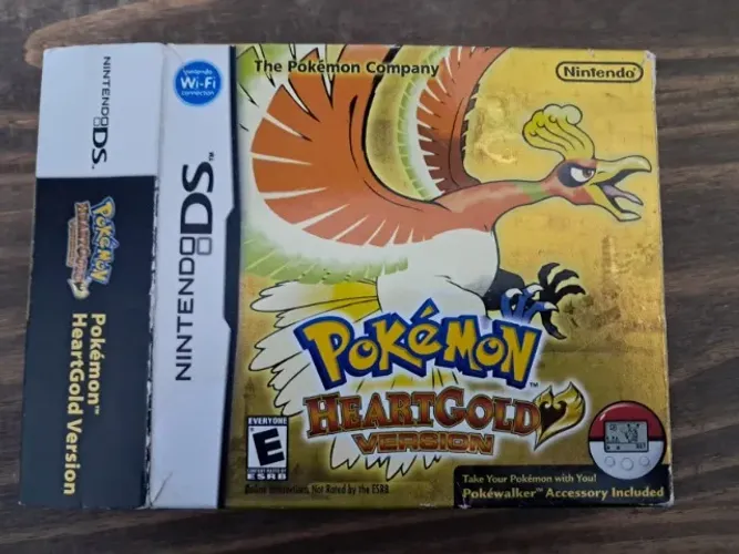Pokémon Heart Gold Completo (CIB) com o Pokewalker - Condição Impecável