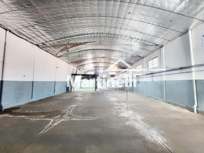 Salão comercial para locação no Bairro Vila Carvalho, próximo à Avenida Brasil - Ribeirão