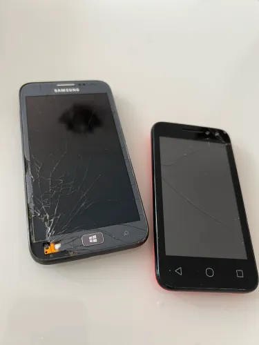 Dois Celulares /Smartphone samsung Windows e alcatel  para retirada de pecas 