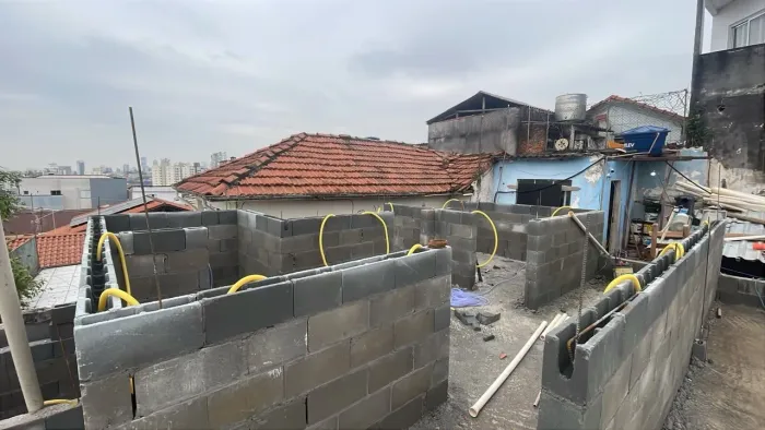 Preciso de pedreiro sem vício.