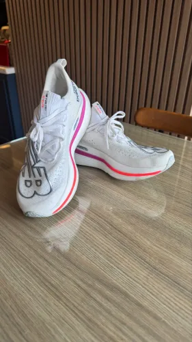 Tênis New balance corrida Fuelcell elite V3