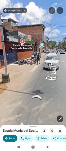 CASA NO URUGUAI COM AGUA E LUZ