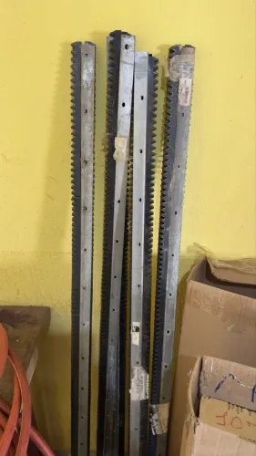 8 Cremalheira C/ 1,50 Cada Original Peccinin