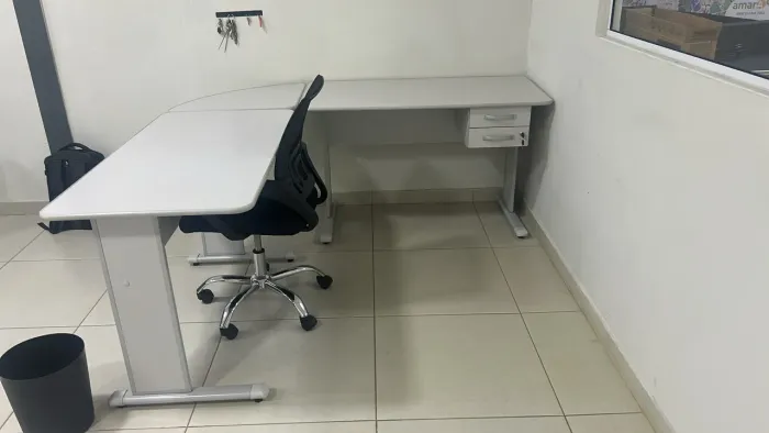 Mesa em L