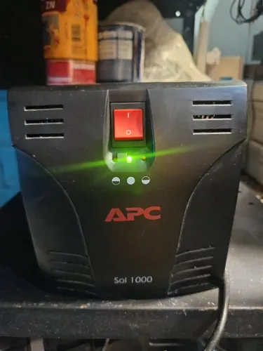 Está estabilizador apc sol 1000