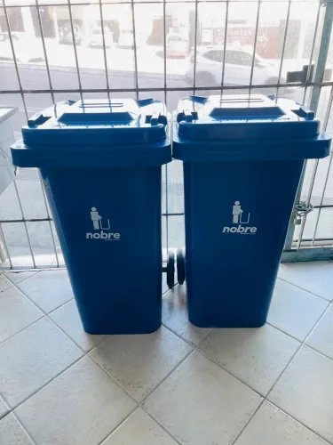 MB coletora de lixo 240L