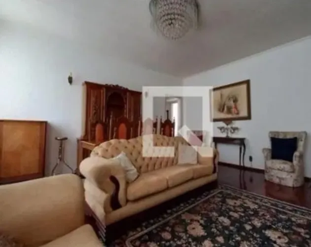 Sofá de 3 lugares