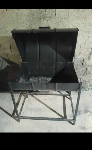 Vendo churrasqueira abafo muito boa