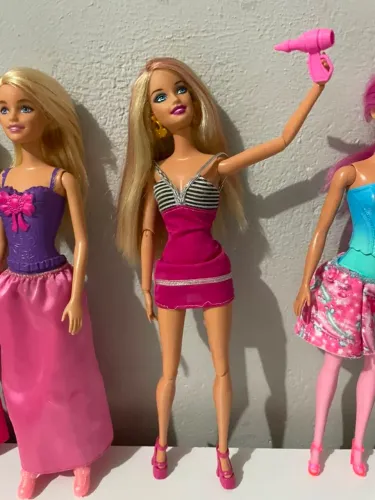 Lote de barbies