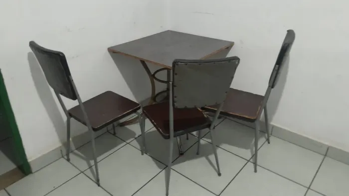 Mesa de canto