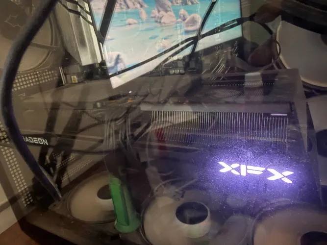 XFX Swift Amd Radeon RX 9070 XT