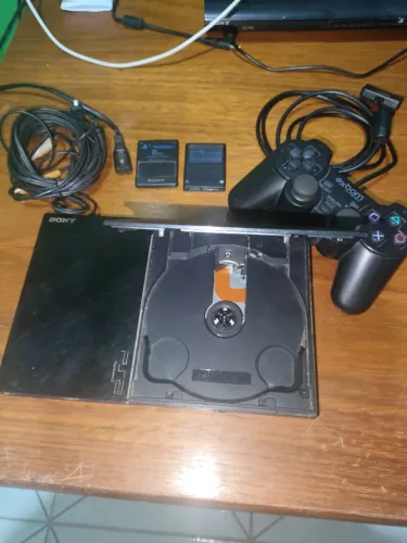 PS2 desbloqueado com leitor funcionando 