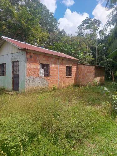 casa na comunidade do Livramento