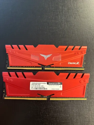 Memória RAM TeamGroup T-Force Dark Z 16GB (2x8GB) DDR4 3200MHz CL16