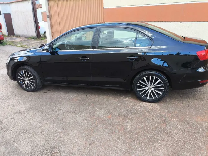 Volkswagen Jetta Highline 2.0 TSI 16V 4P Tiptronic 2011