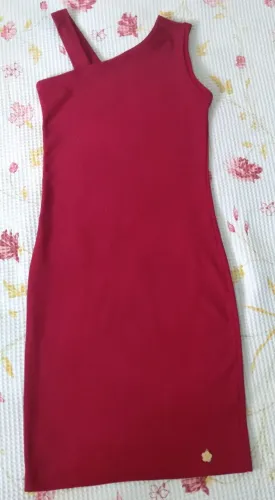 Vestido canelado grosso Premium modela no corpo veste 36 ao 40