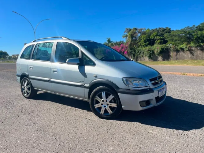 Chevrolet Zafira Elite 2.0 MPFI Flexpower 8V AUT 2012