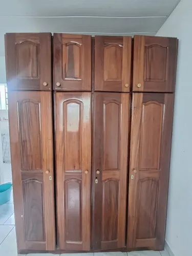 Guarda roupa Madeira de Lei
