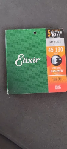 Jogo de cordas ELIXIR para baixo 5 cordas