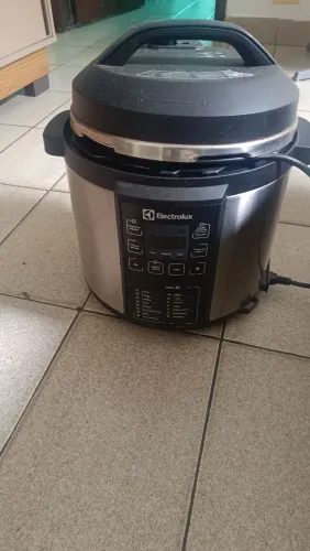 Panela de pressão elétrica