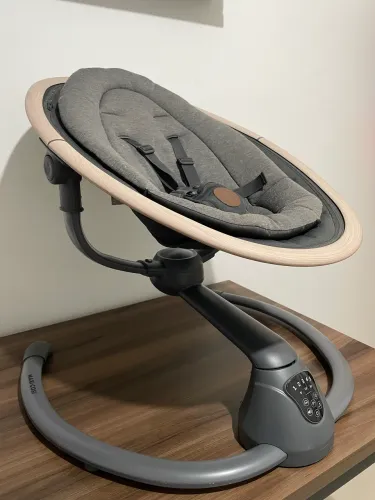 Cadeira de Balanço Maxi Cosi