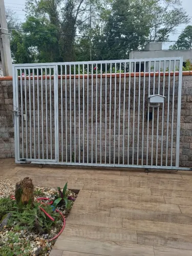 Portão de ferro galvanizado