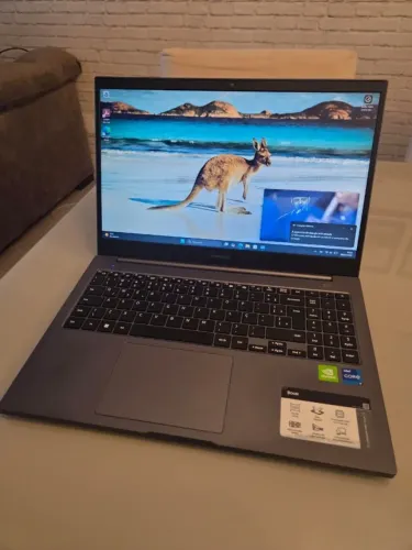 Notebook Samsung Book 15,6" (i7 + placa nvidia)