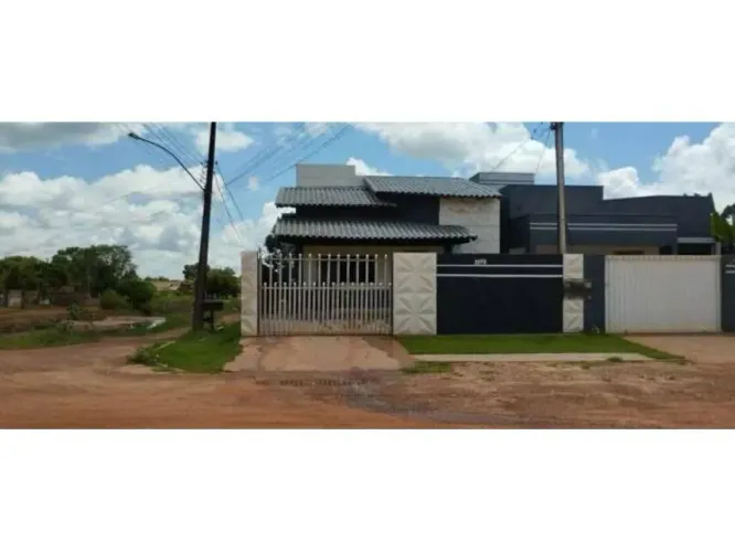 Casa em Leilão - Centro - Rolim de Moura - RO