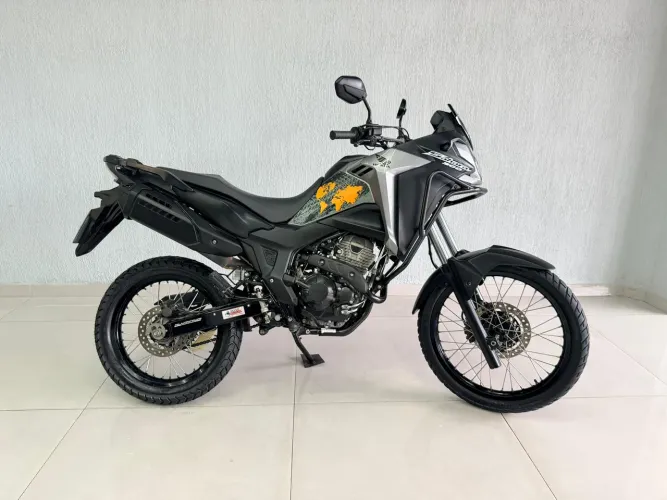 Sahara 300 2024 c/21.000km Oportunidade