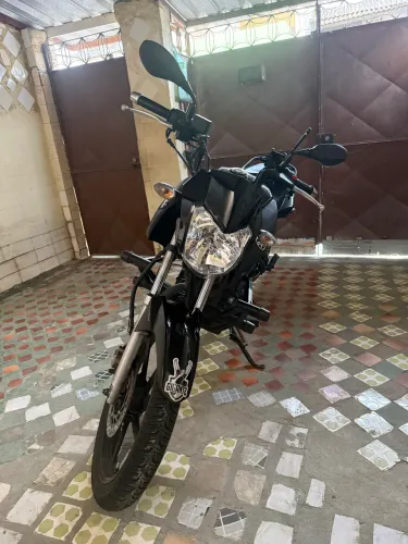 Yamaha Factor 150 2024/2024 Preta ÚNICO DONO 24 mil KM RODADO
