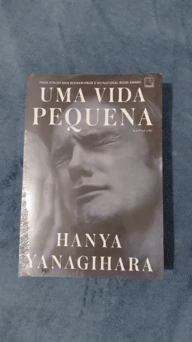Livro Uma Vida Pequena