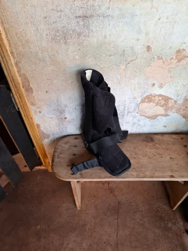 Bota imobilizadora hospitalar