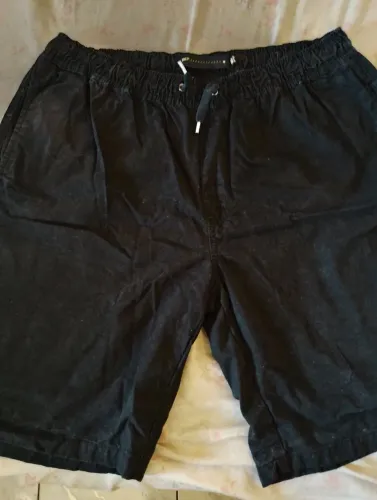 Vendo duas Bermuda masculina DLT 