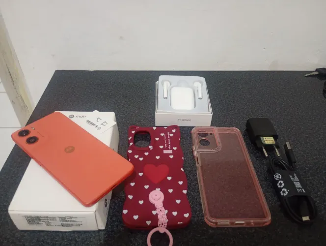 ?MOTO G06 NA CAIXA ZERADO + FONE BLUETOOTH NOVO NA CAIXA ?