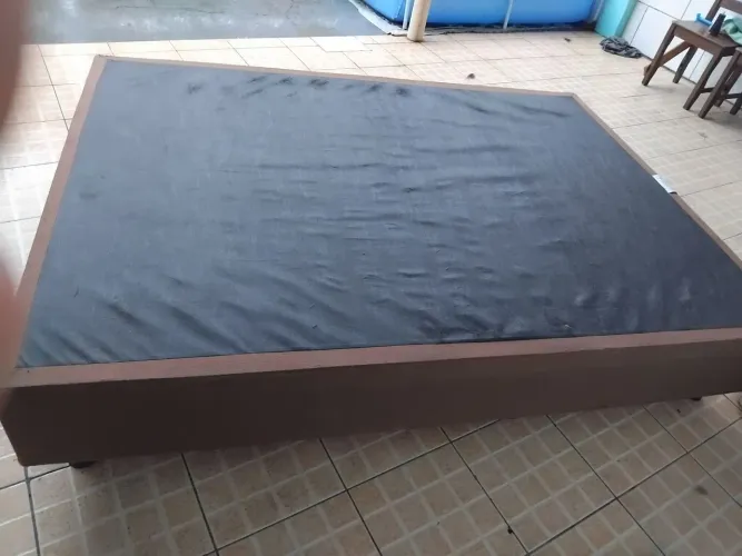 Box casal tamanho padrão 180,00 !