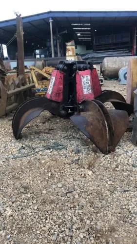 Garra Sucateira Hidráulica GST-01 - 1.200 kg
