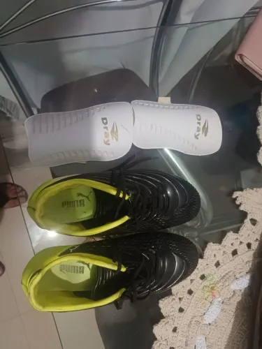 Chuteira 40