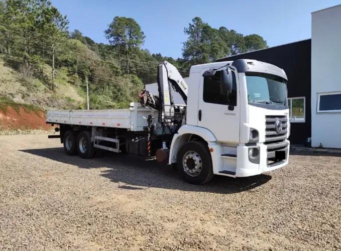 Vw 24280 munck 10 ano 2015