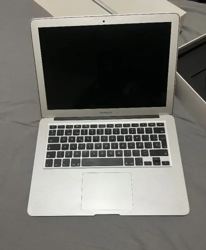 MacBook Air 13? i5 8GB SSD - Leve, rápido e ideal para estudos/trabalho