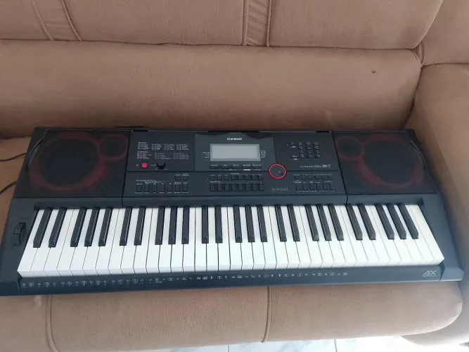Teclado Casio XT-3.000