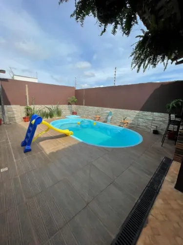 Piscina de fibra para área de lazer