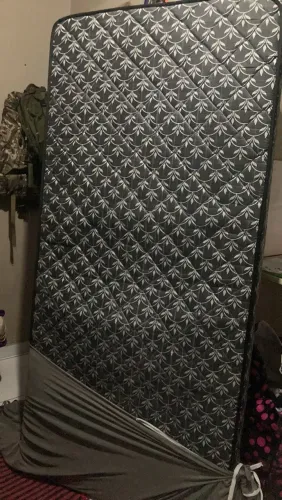 Vende se colchão solteiro