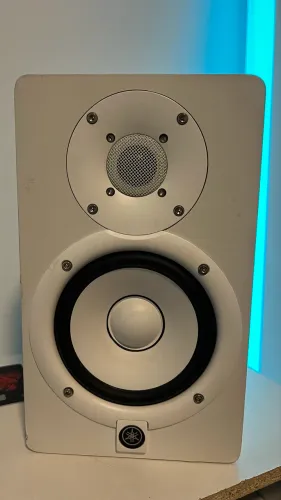 PAR DE MONITORES DE ÁUDIO HS5 