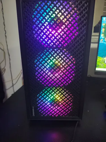 PC GAMER RYZEN 5 5600GT | 16GB RAM | SSD 512GB | 4 MESES DE USO