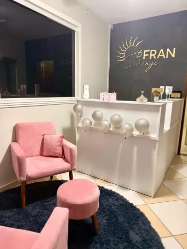 Passo ponto de espaço de bronze