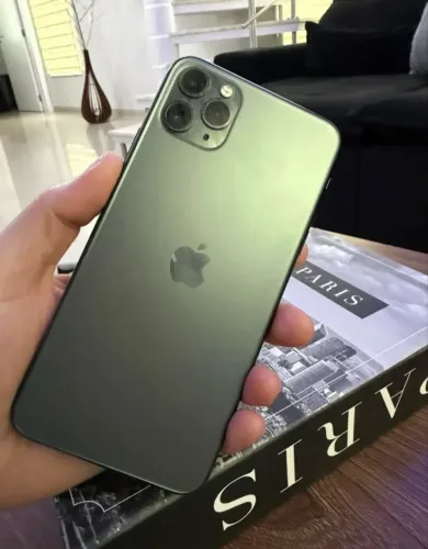 iPhone 11 Pro Max , 256Gb, 85% bateria, Face ID ok, tela trocada