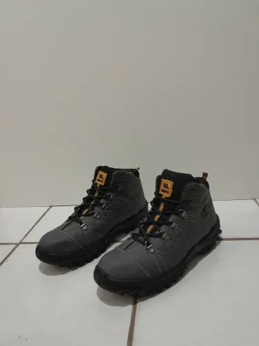 Botas de couro VIA LIVRE