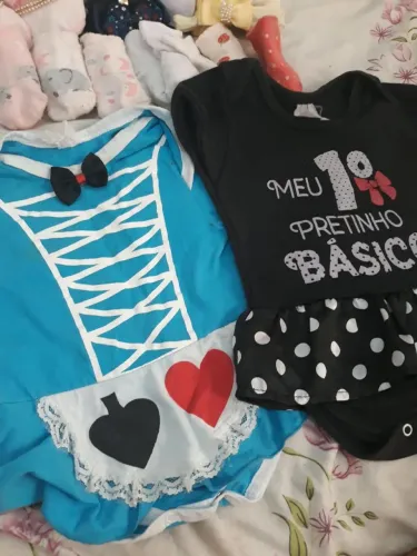 Lote de bebê menina